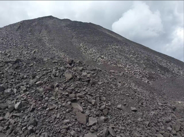 Extraction de métaux précieux à partir de résidus miniers