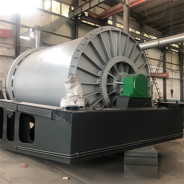 four basculant en cuivre